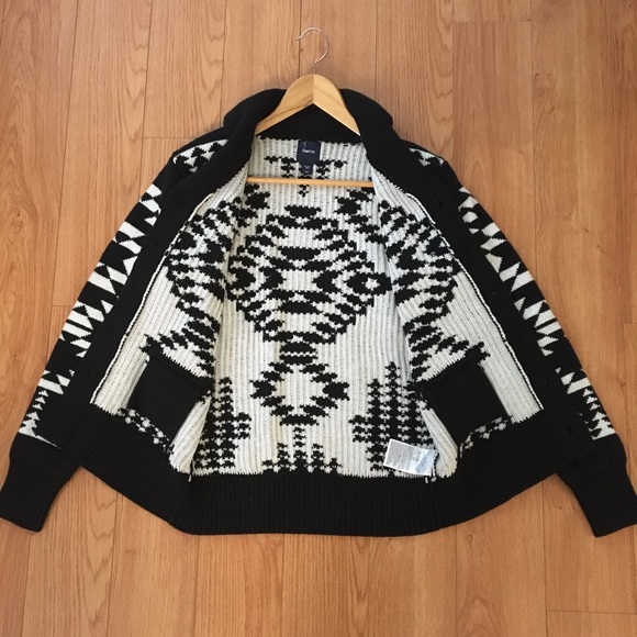 Gap kids coat. Size: XL (12). - Picture 3 of 5